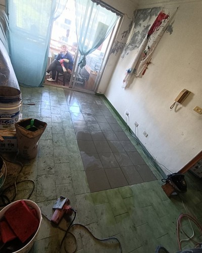 高雄地磚膨拱, 高雄泥作粉光, 高雄磁磚隆起, 高雄土水師傅, 高雄土水師